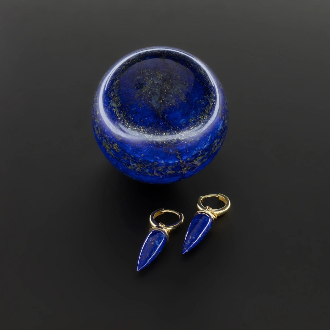 Spike Lapis Lazuli Earrings in 18 carat Yellow Gold