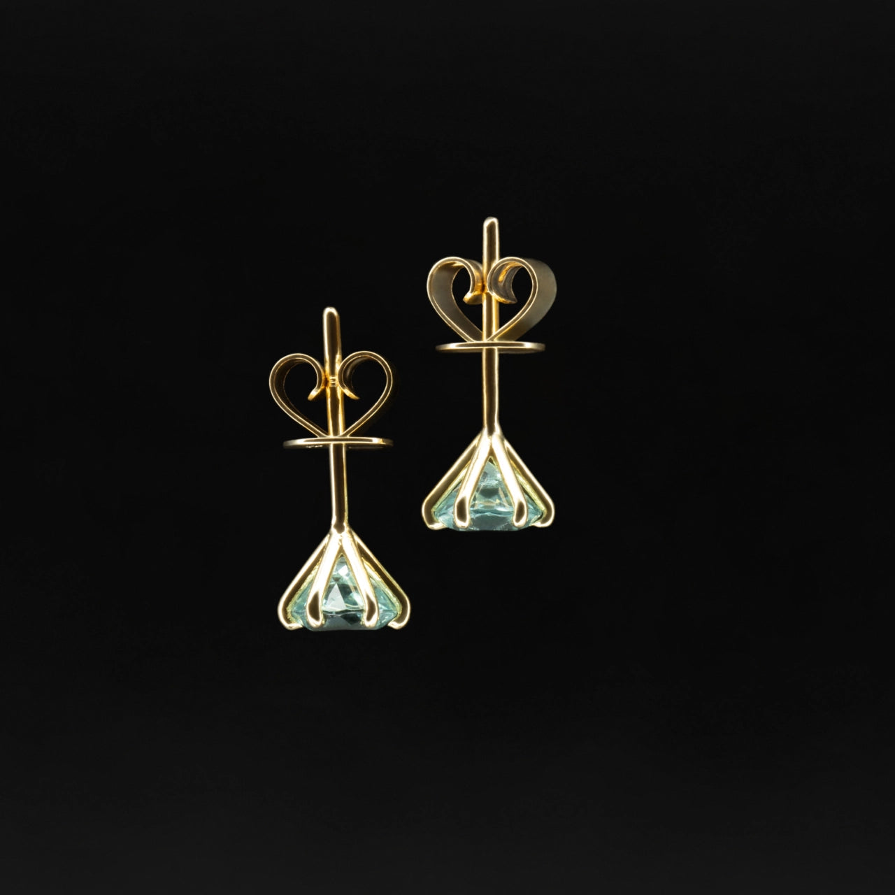 Talon Lagoon Tourmaline Stud Earrings in 18 carat Yellow Gold