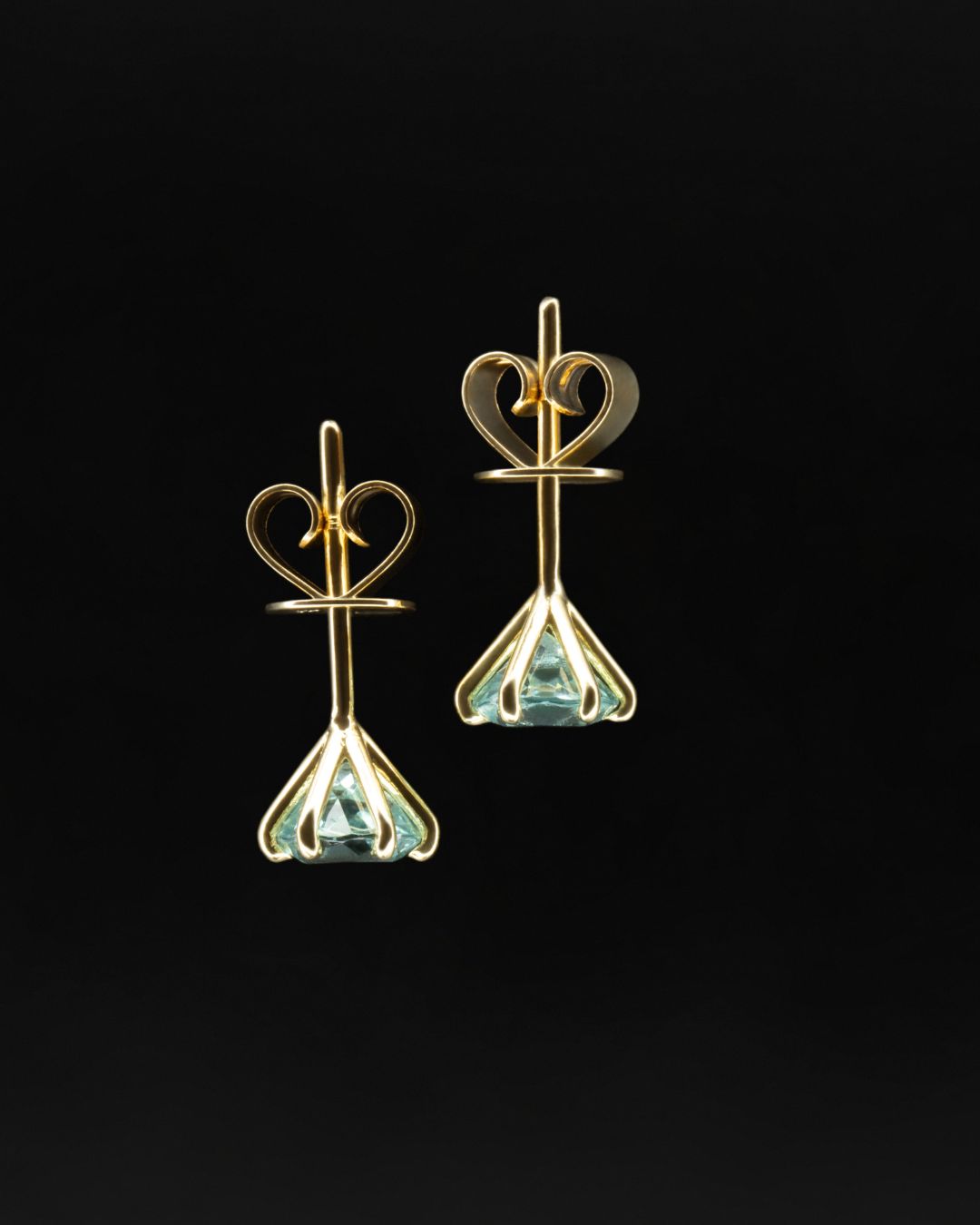 Talon Lagoon Tourmaline Stud Earrings in 18 carat Yellow Gold